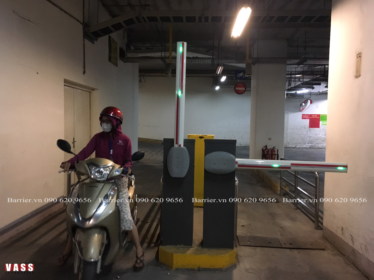 máy phát thẻ tự động cho bãi xe thông minh